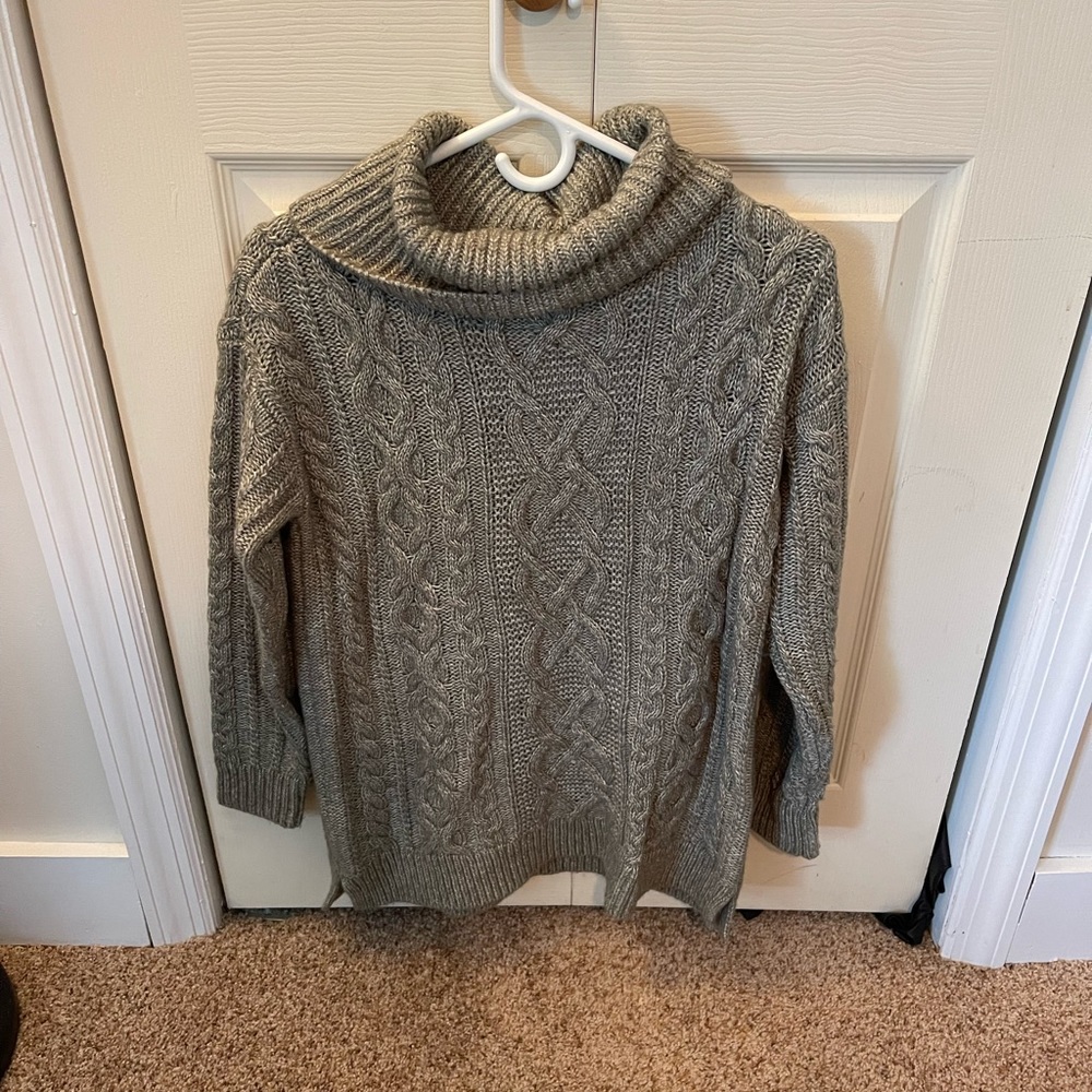 Loft sweater size S